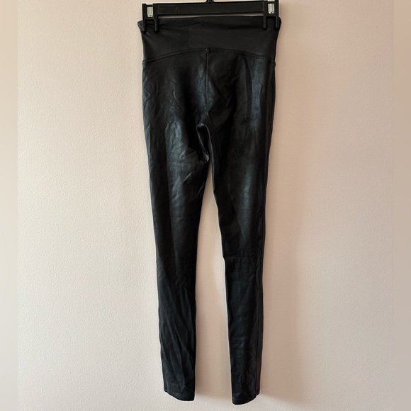 SPANX Faux Leather Leggings Size Small - Picture 4 of 5